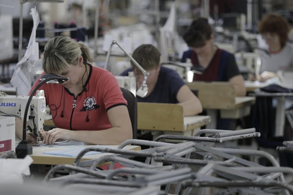    Псковский производитель объяснил высокие цены на школьную форму