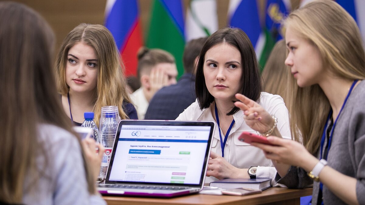    В Югре откроют «Школу молодого политика»