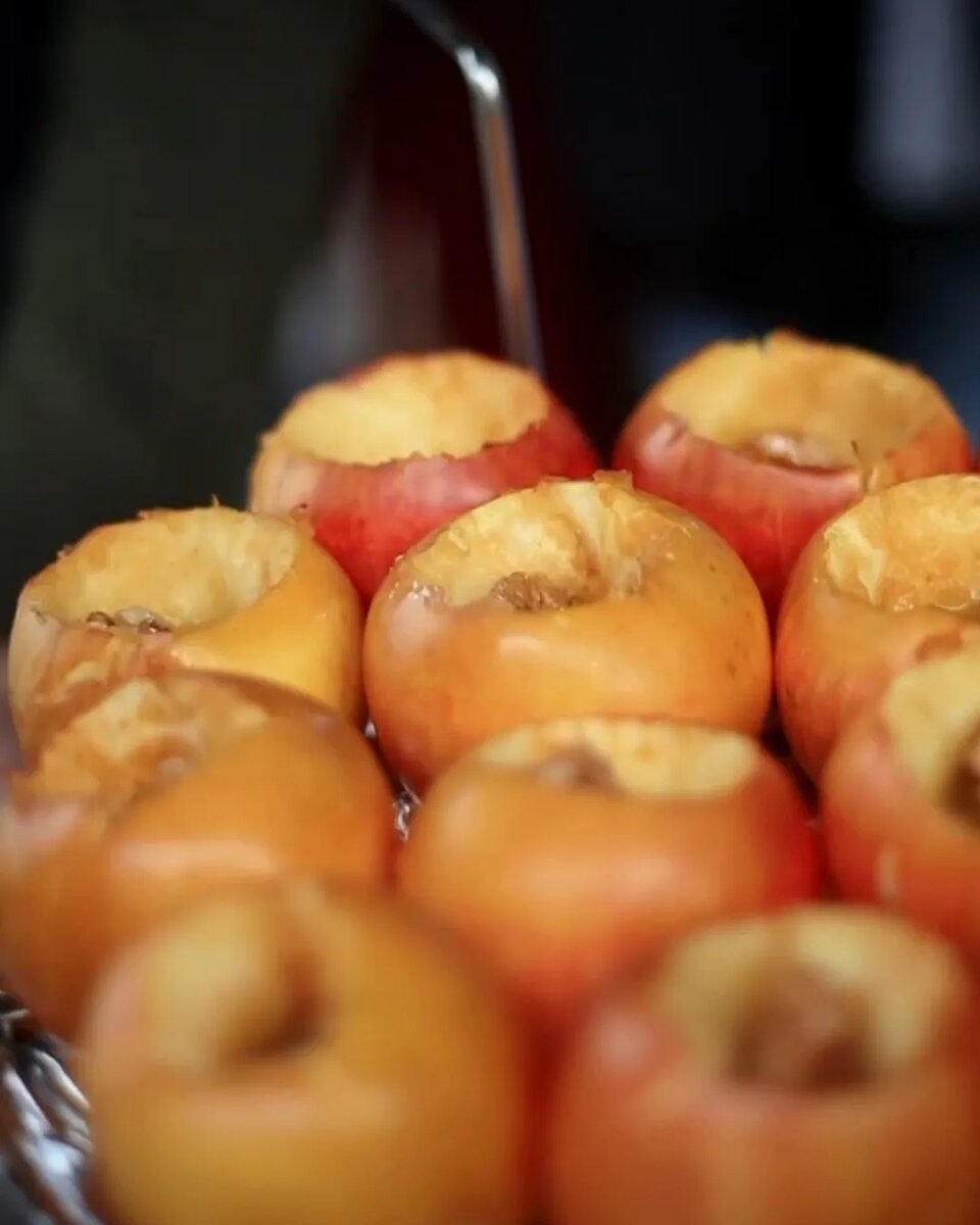 Олег Ольхов. Печёные яблоки