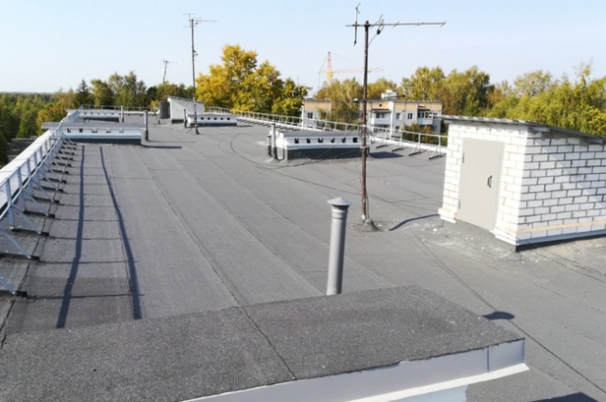    Почти 70 крыш домов отремонтировали в Псковской области за девять месяцев