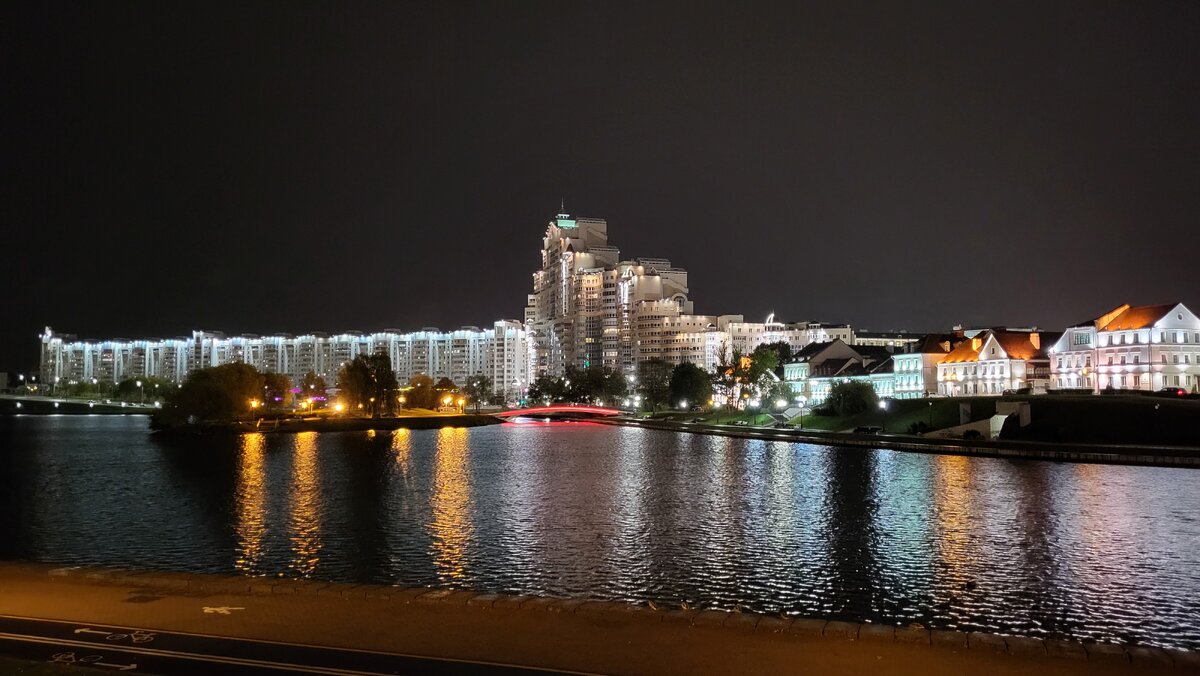 Фото автора. Немного ночного Минска
