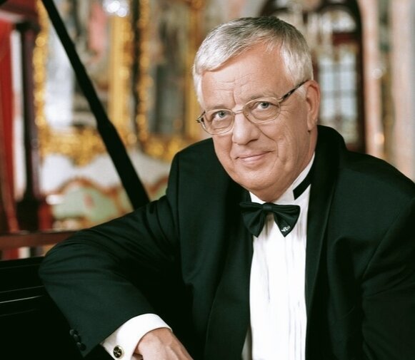 Из открытых источников в интернете. Композитор Раймонд Паулс.