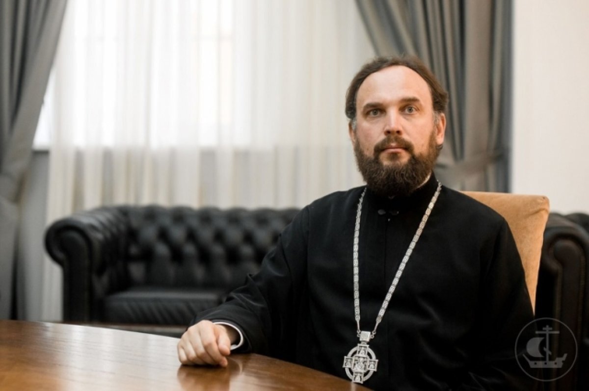    Новгородцы - о епископе Арсении: По складу характера он прежде всего монах