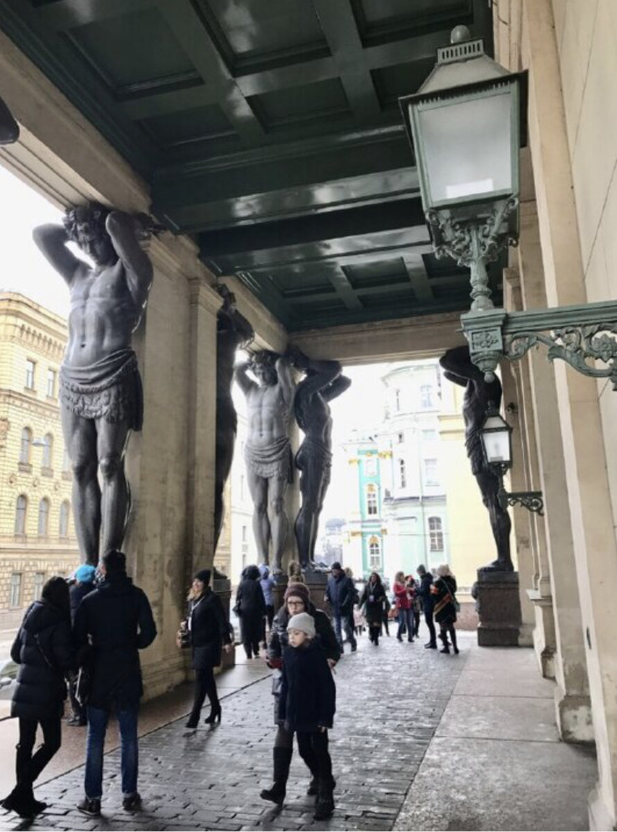 Атланты Эрмитажа 