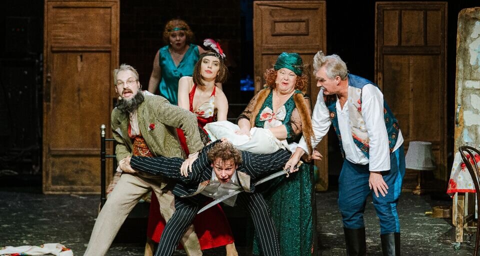    «Свадьба» Театр У Никитских ворот Юлия Гончарова