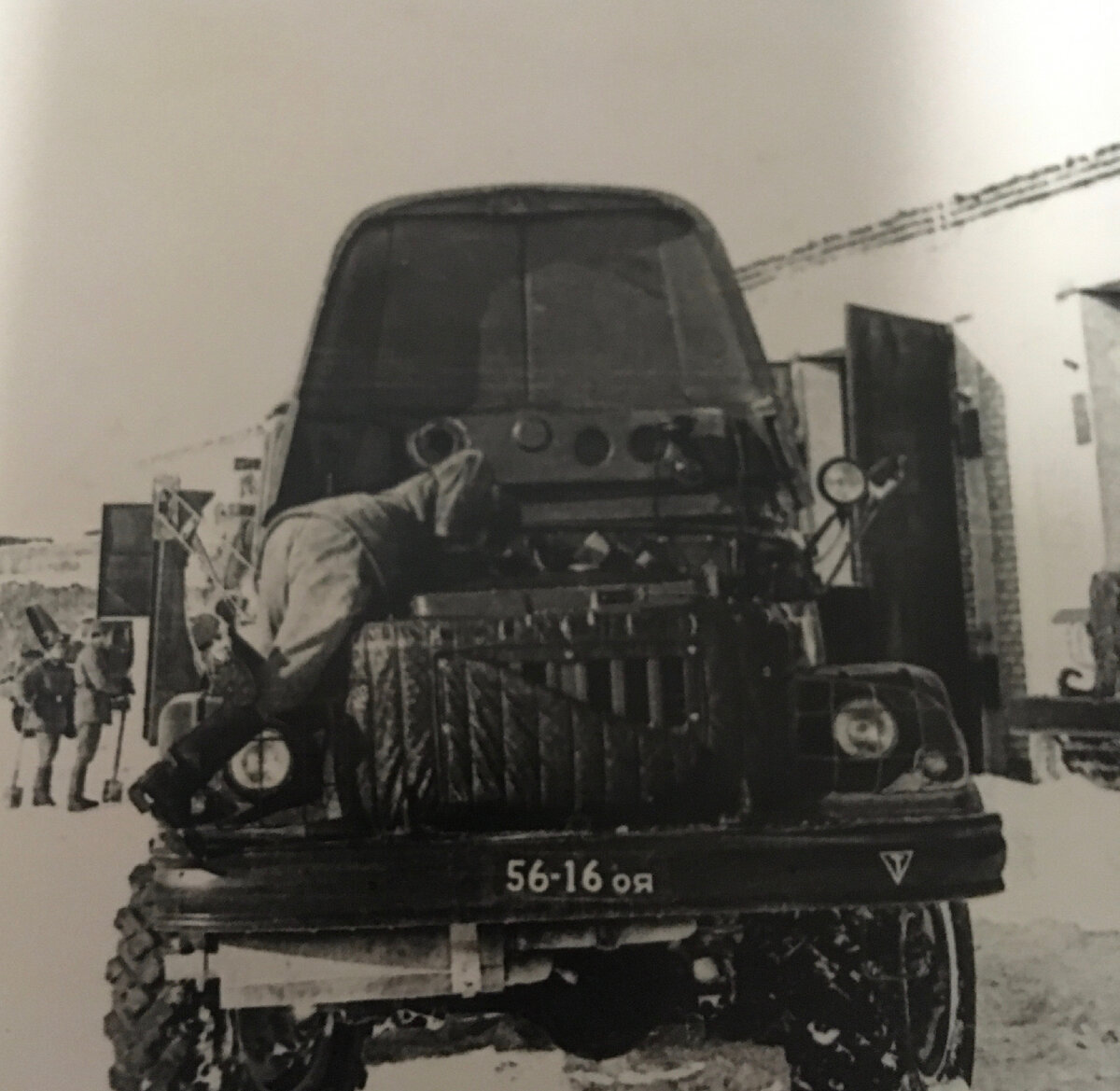 Нужной фотографии не нашлось