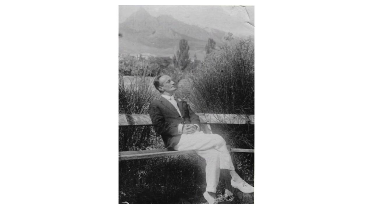 В. Парнах. Взято с сайта https://jazz100.ru 