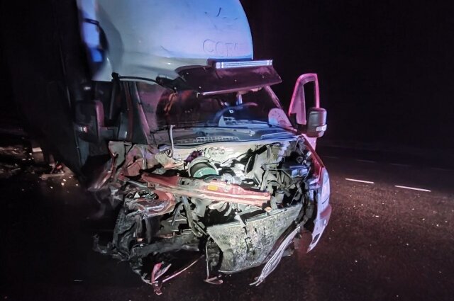    Так после ДТП выглядел автомобиль, с которым столкнулась машина пермских футболистов. Фото: МВД по Пермскому краю