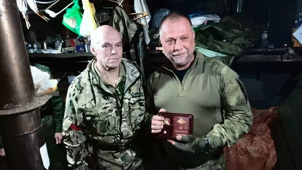     Взрыв произошел рядом с автомобилем, в котором находился депутат Госдумы от Ростовской области Александр Бородай, сообщает в Telegram Союза Добровольцев Донбасса.