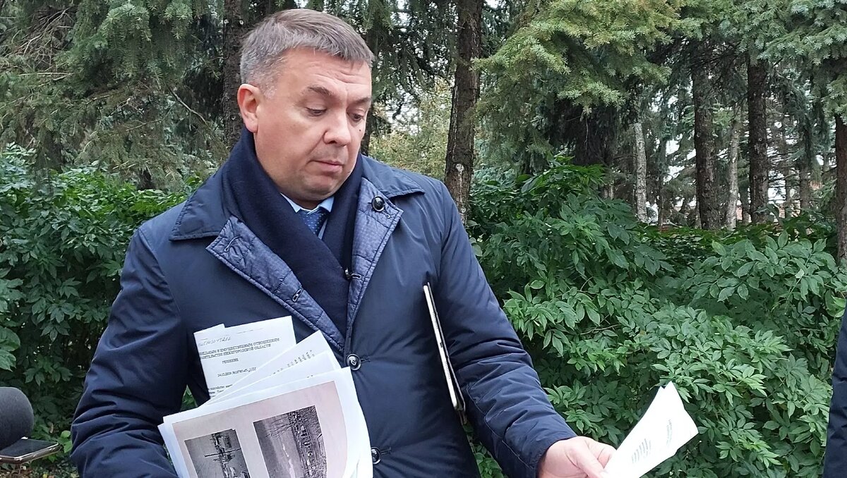     Лодочная станция «Турист» на Гребном канале Нижнего Новгорода должна быть снесена до конца декабря 2023 года. Об этом рассказал министр имущественных отношений региона Сергей Баринов во время брифинга, на котором присутствовал NewsNN.