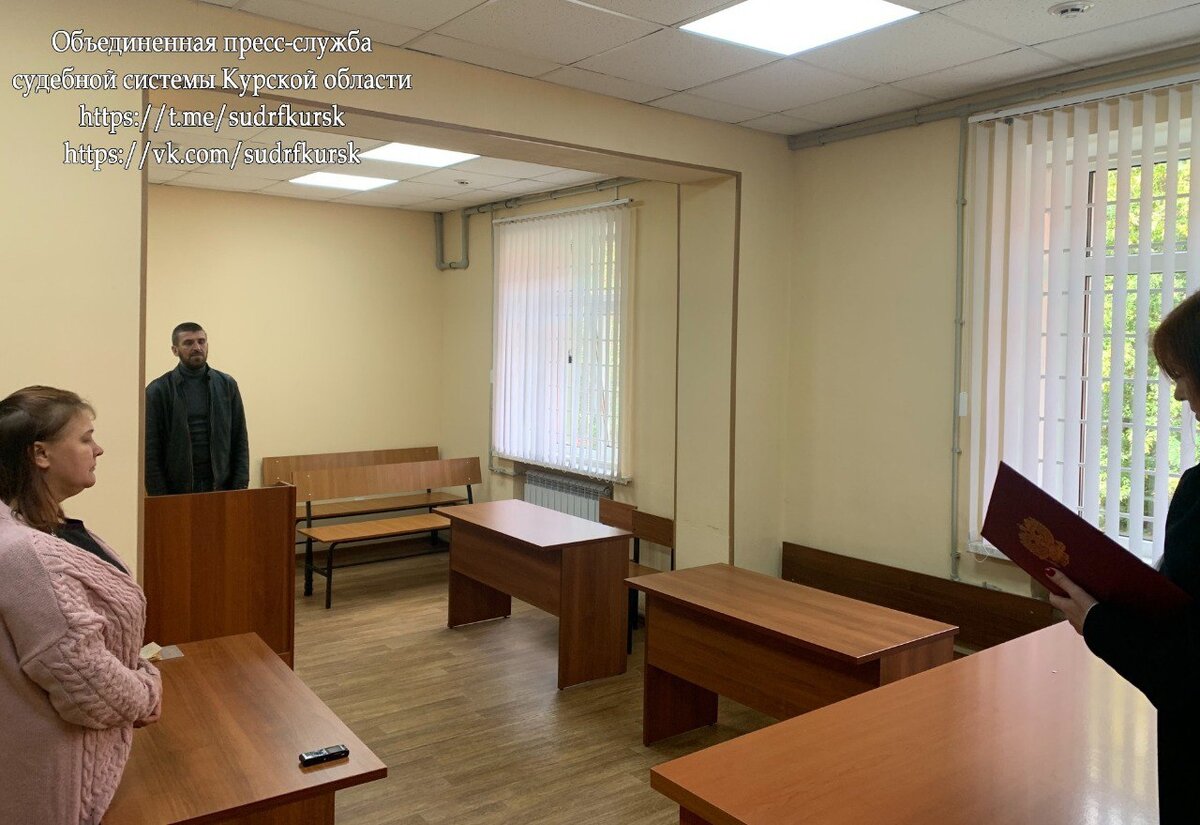    35-летний курянин отбыл наказание в спецприемнике и попытался обокрасть полицейского