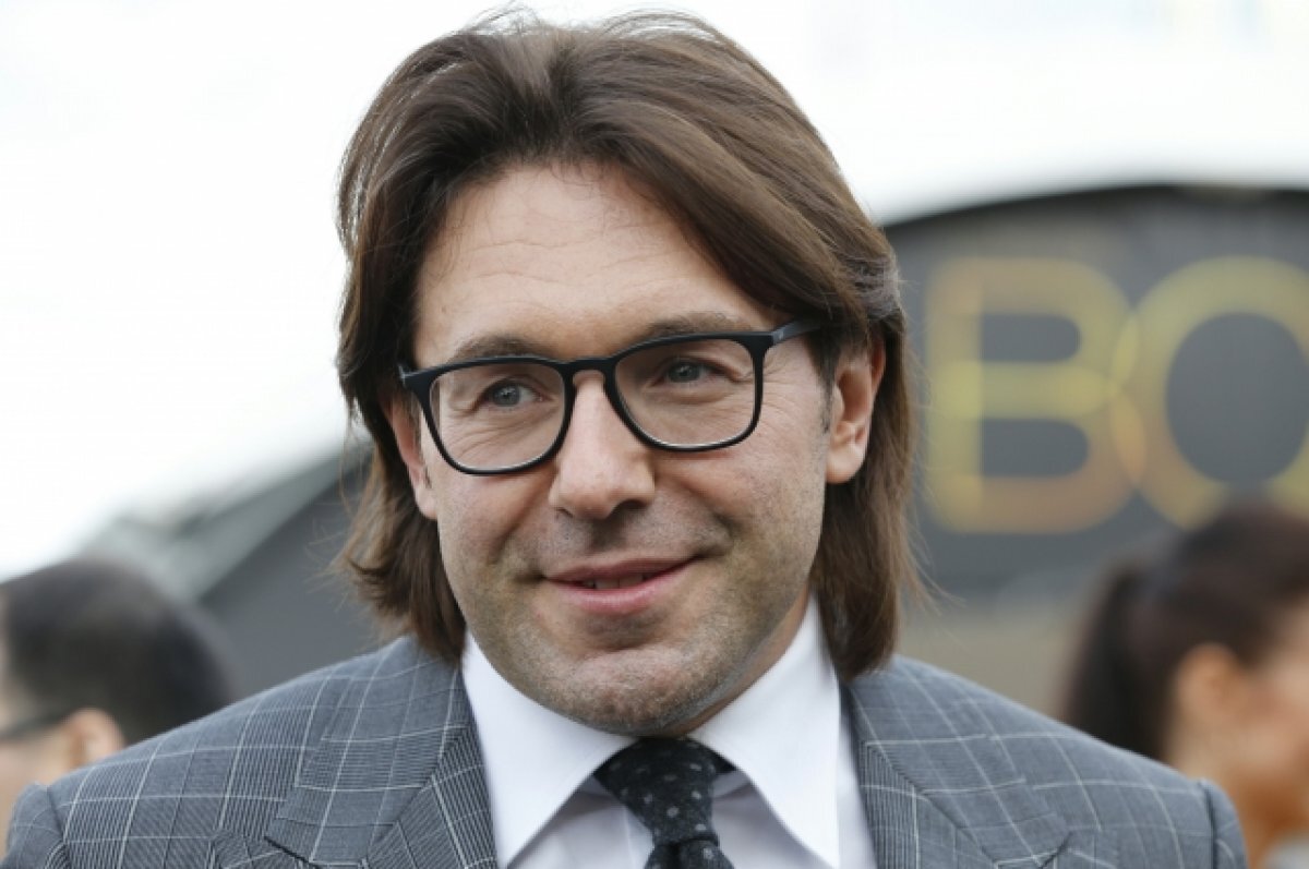    Ведущий Андрей Малахов рассказал, сколько нарзана он выпил в Кисловодске