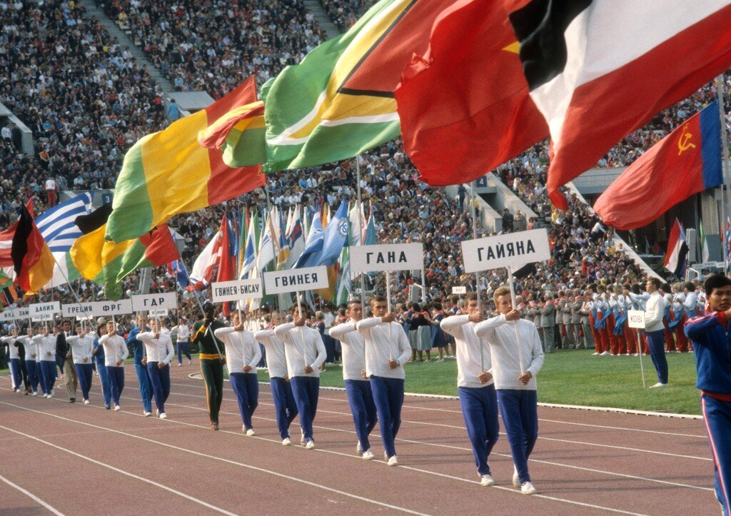 Олимпийские Игры в Москве - 1980 год. ГДР и ФРГ (на заднем плане).