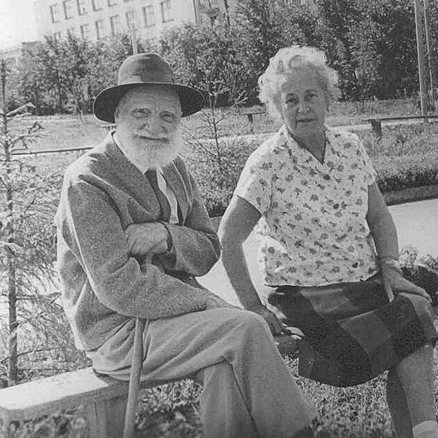 В.В. Шульгин со своей женой в городе Владимир. 1960-е годы. Фото из открытых источников