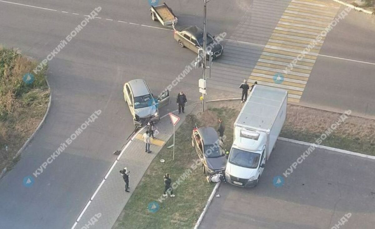    В Курске в результате ДТП на Клевцова пострадали 3 человек: 2 из них дети