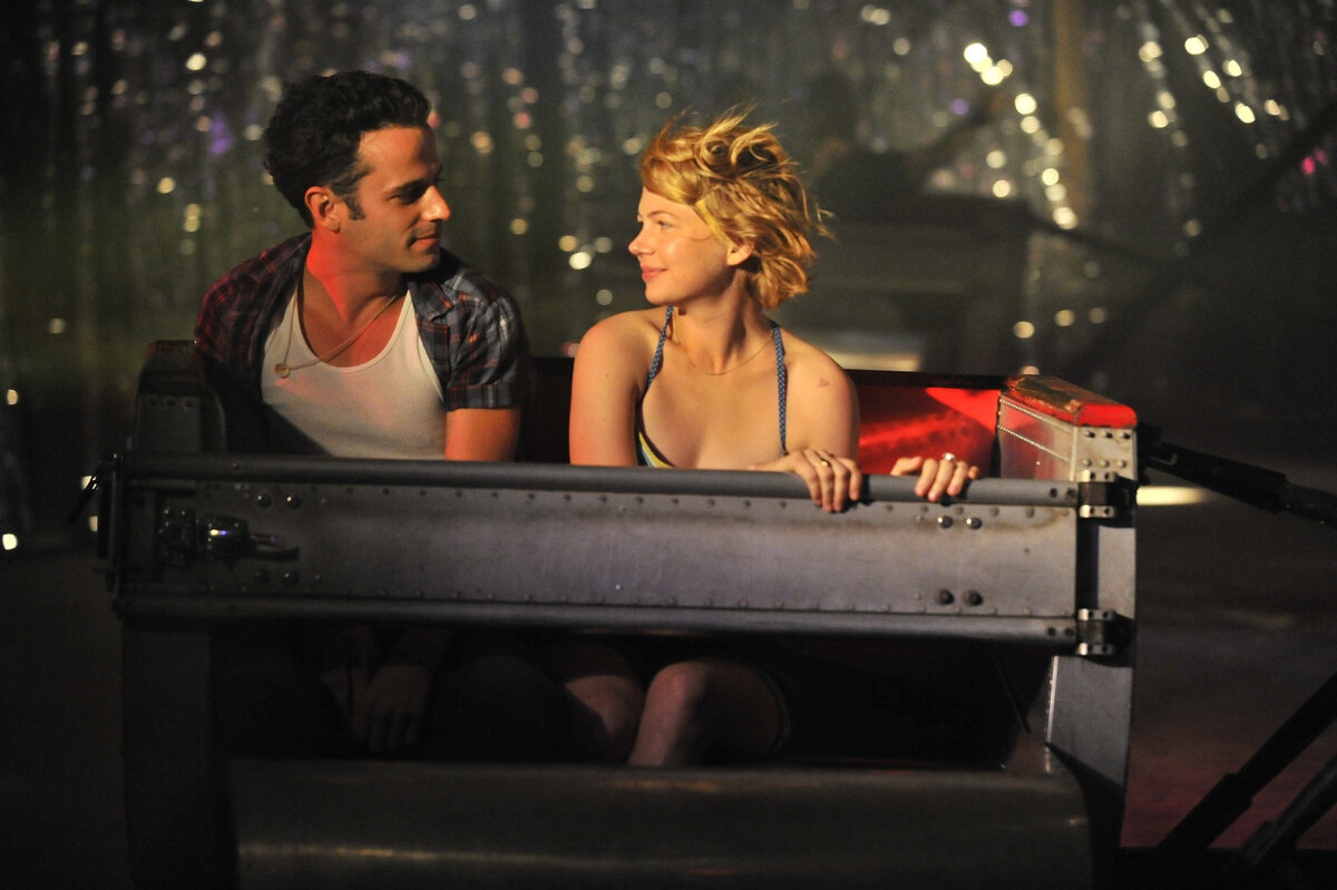 Любит / Не любит/ Take This Waltz, 2011 
