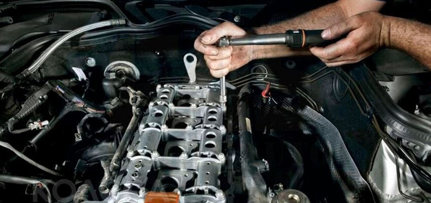 Несмотря на засилье электроникой современных машин, гаечки крутить в них приходится частенько.