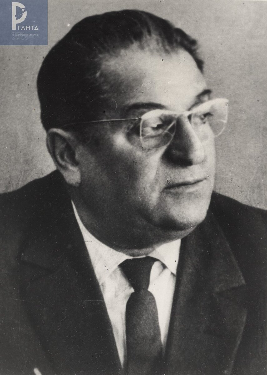 С.А. Косберг. Портрет. [1950–1960-е гг.]. РГАНТД. Ф. 211. Оп. 13. Д. 14. Л. 1.