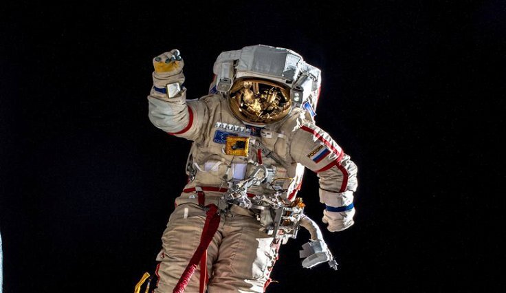 Российские космонавты пока продолжают работать в штатном расписании, и их ближайший выход в космос 25 октября не отменен. Изображение Роскосмос