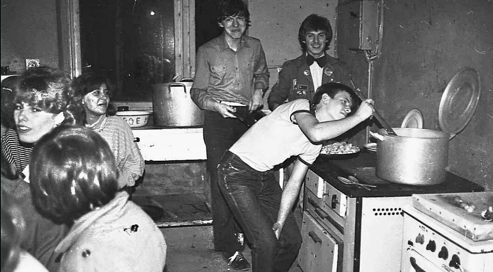 Выжить в хостеле