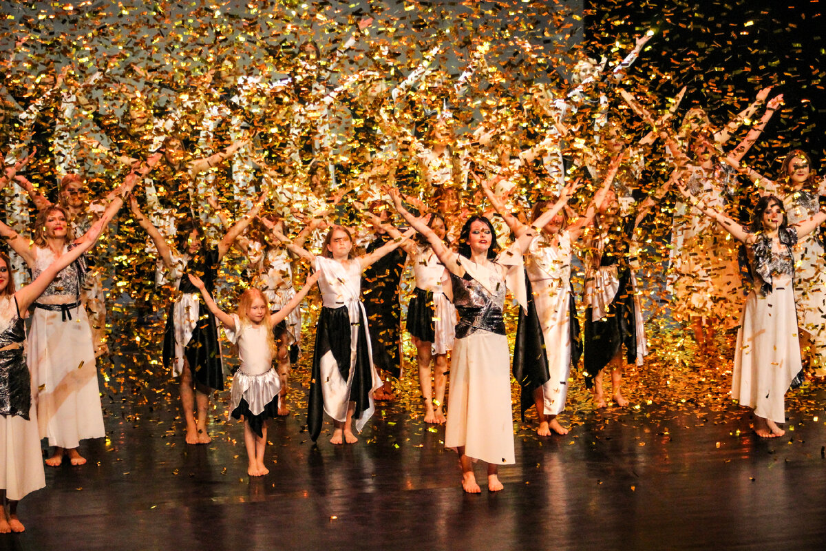 20 лет коллективу. Фото из архива Дарины Кудлаевой