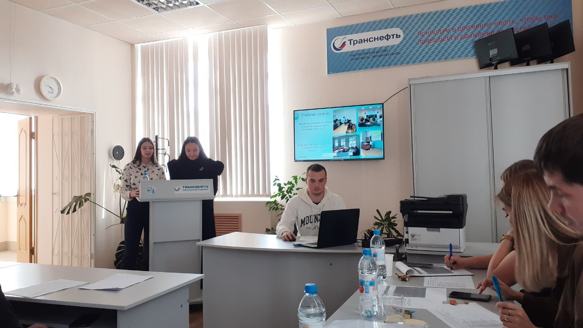 победителя: Рогозин Максим со своей командой