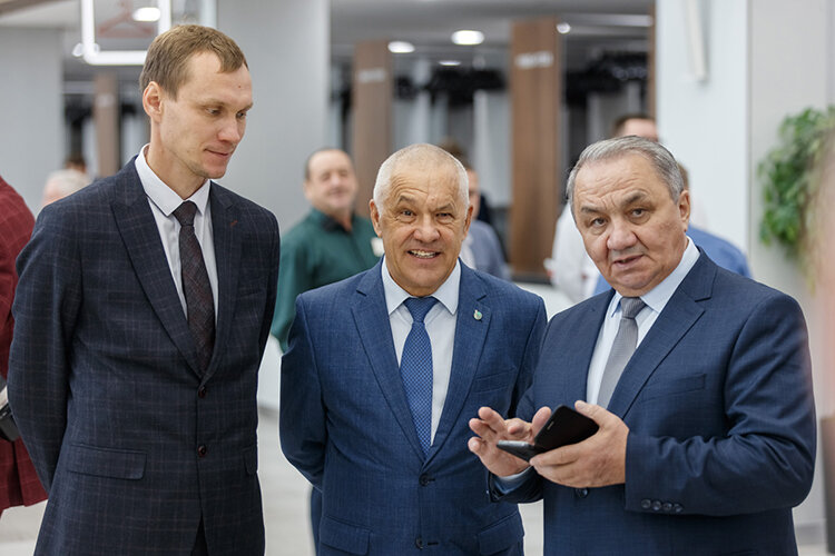    Праздничное мероприятие по случаю Дня работника сельского хозяйства и перерабатывающей промышленности накануне во второй раз прошло в «Казань Экспо» Фото: Сергей Елагин