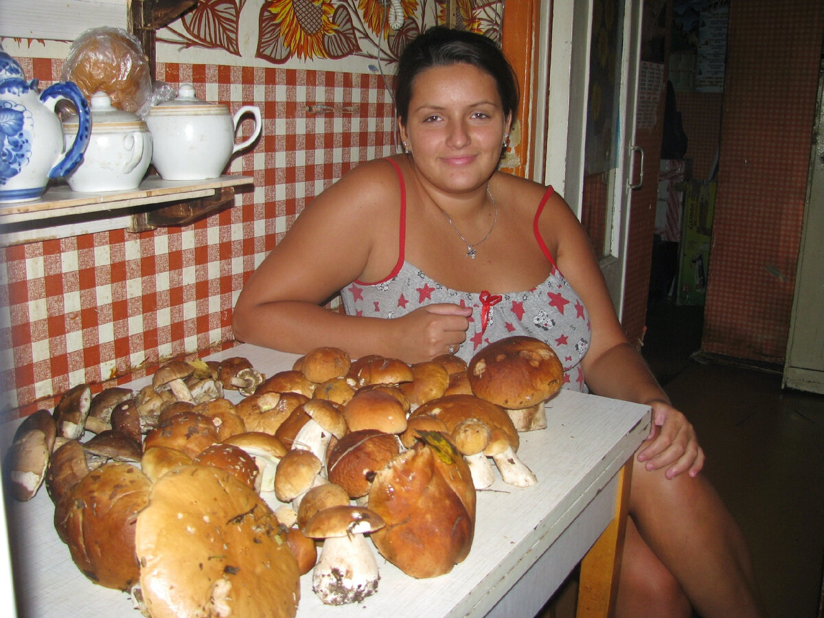 Полноценных фото «до» нет, потому что ремонт начинали без нас. Это фото давнишних лет, может быть 2010 год