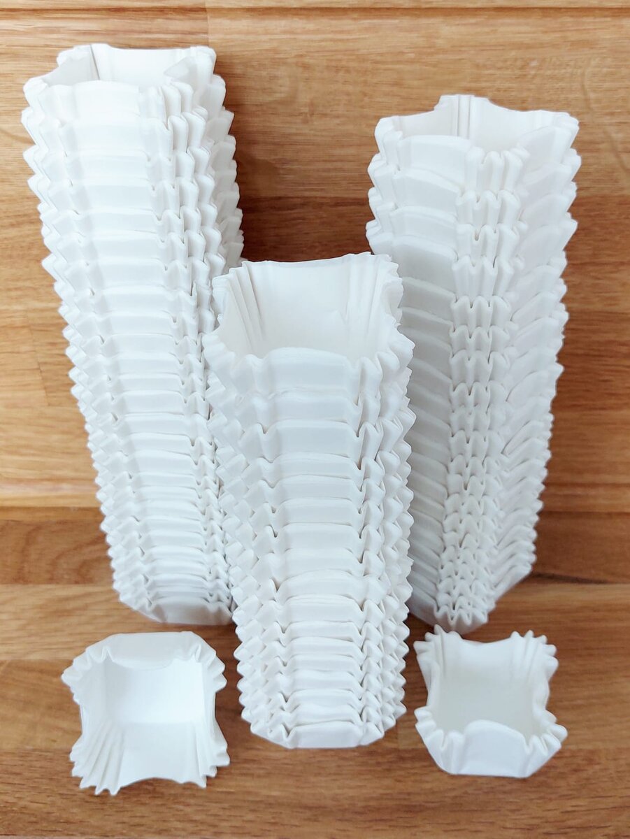 Капсула бумажная тарталетка квадратная 35х35мм квадратная для конфет 