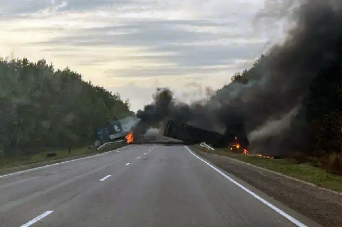    Массовое ДТП с фурами на липецкой трассе унесло жизнь одного из водителей