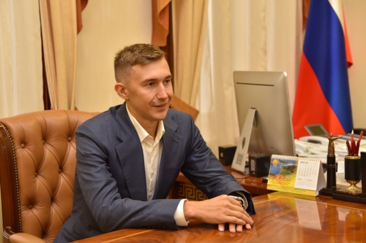    Шахматист Сергей Карякин привез военным ВС РФ в зону СВО технику