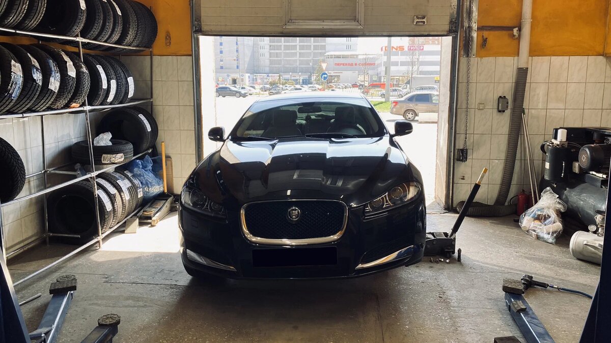 Заправка автокондиционера Jaguar XF (Ягуар Икс Ф) в Москве