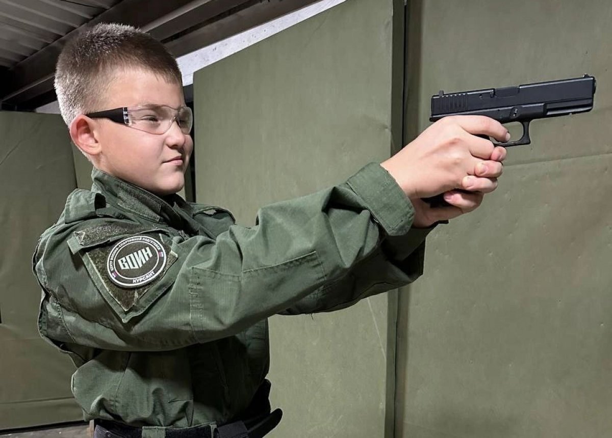    Почти 250 псковичей приступили к обучению в Центре «Воин»