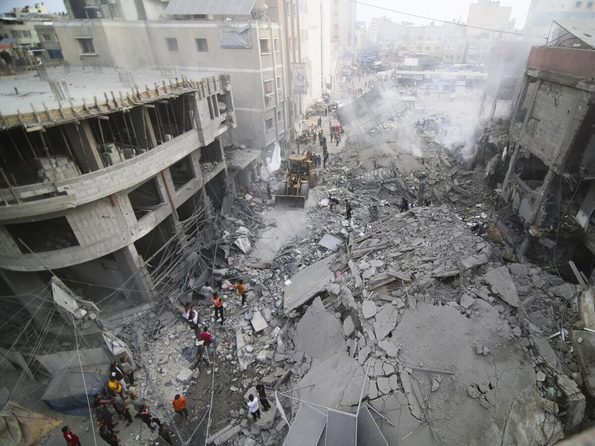    Последствия разрушений, вызванных израильским авиаударом в секторе Газа© AP Photo / Hatem Ali