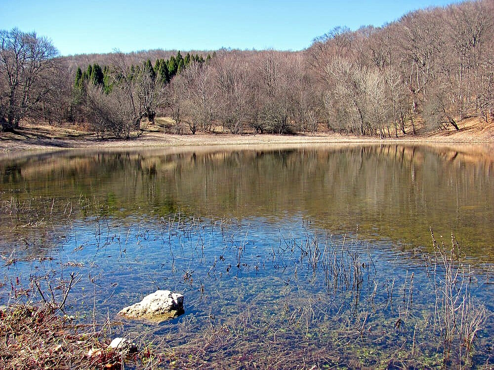 кутузовское водохранилище. кутузовское озеро крым. кутузовское озеро. кутузовское озеро крым. кутузовское озеро.