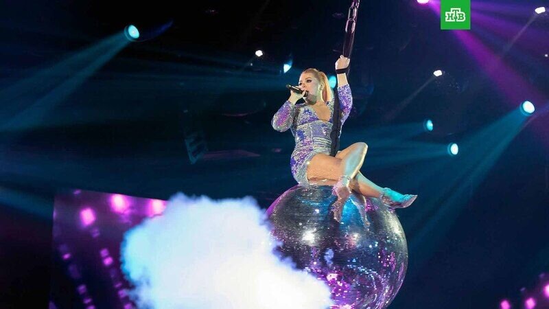 Алена Апина в шоу «Суперстар!»