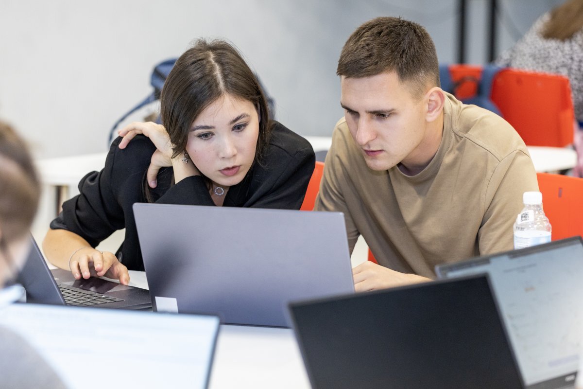    Стало известно, какую профессию туляки считают самой престижной