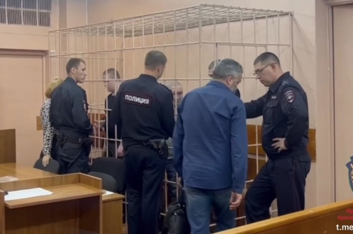    Подозреваемые отправятся в колонию строгого режима на срок от 12 до 13,5 года.