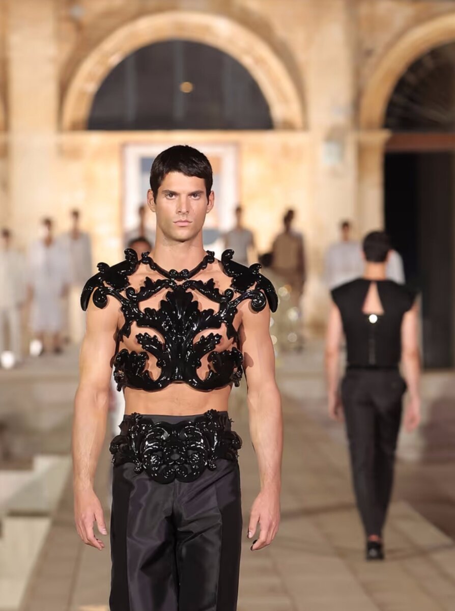 Элементы классического лепного декора в коллекции D&G, ALTA SARTORIA
