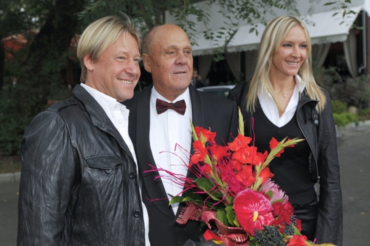    Дмитрий Харатьян, Владимир Меньшов и Марина Майко