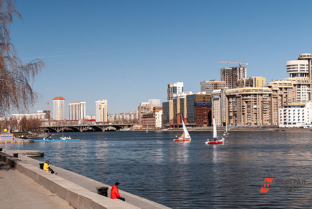 Некогда с лодочной станции можно было отправиться на водную прогулку по центру Екатеринбурга.  Фото: ФедералПресс / Елена Ельцова