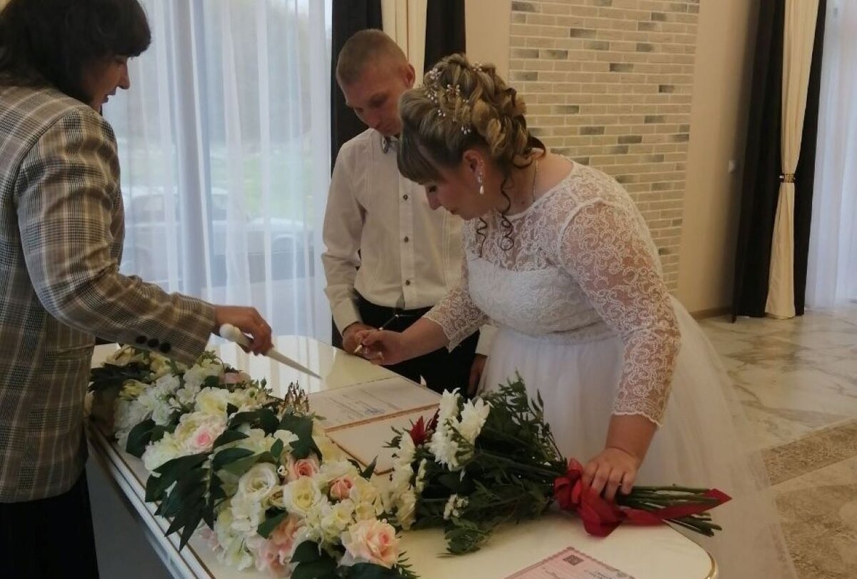    В КДЦ села Красниково впервые прошла церемония бракосочетания