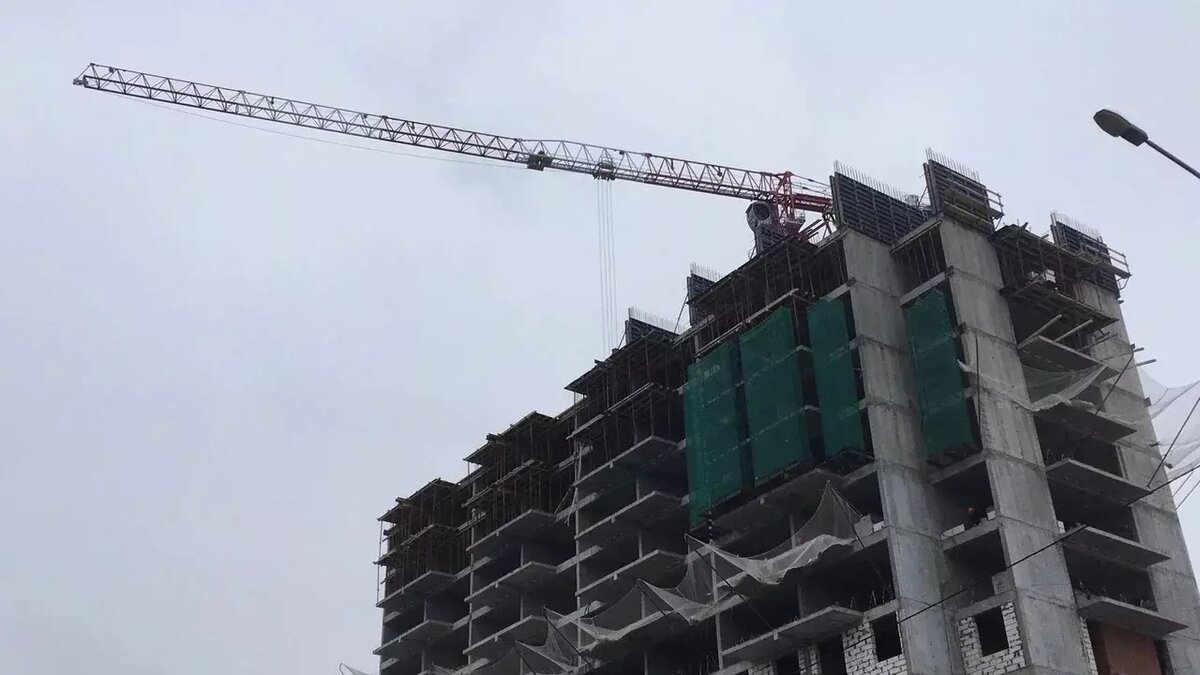     В Казани рядом с Вознесенским трактом хотят построить еще один жилой комплекс. В ходе сессии местной городской Думы вносились изменения в правила землепользования и застройки.