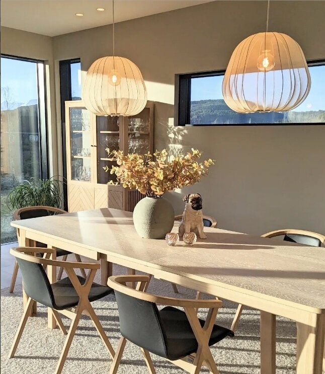 Мебель из натурального дерева