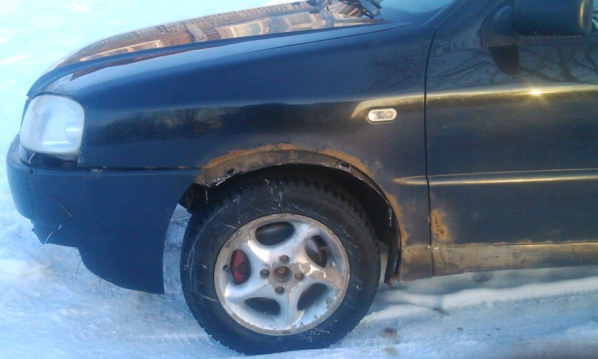 Чери Амулет - новым он активно подгнивал, хотя провальным в этом плане не считается. Были варианты и похуже.