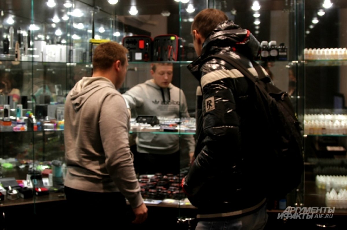    Астраханские депутаты предложили запретить продажу вейпов