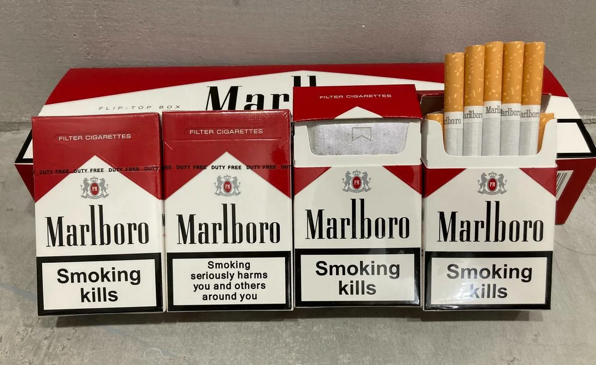 Какого вкуса мальборо. Marlboro сигареты блоком. Сигареты Мальборо 2022.