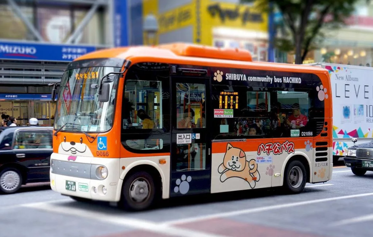 Die bus. Городской автобус Токио. Автобусы в Японии. Общественный транспорт в Японии. Японские городские автобусы.