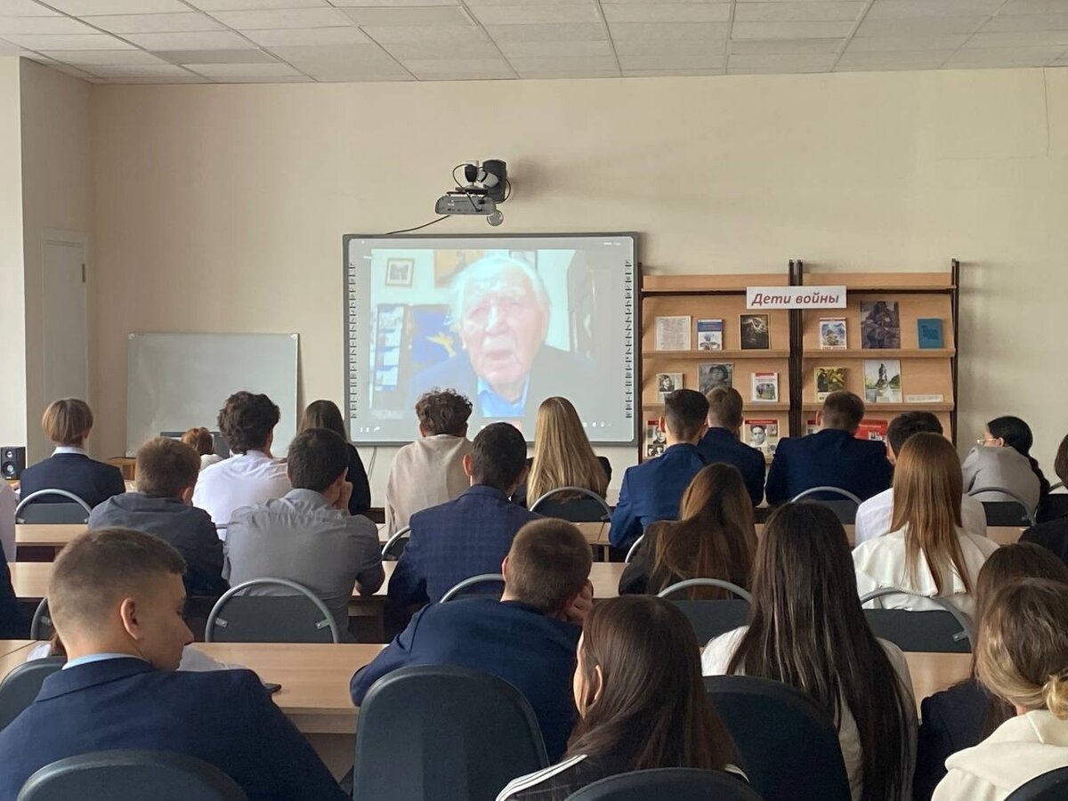    В Оренбуржье реализуется межрегиональный патриотический проект «Час с ветераном» Андрей Севостьянов