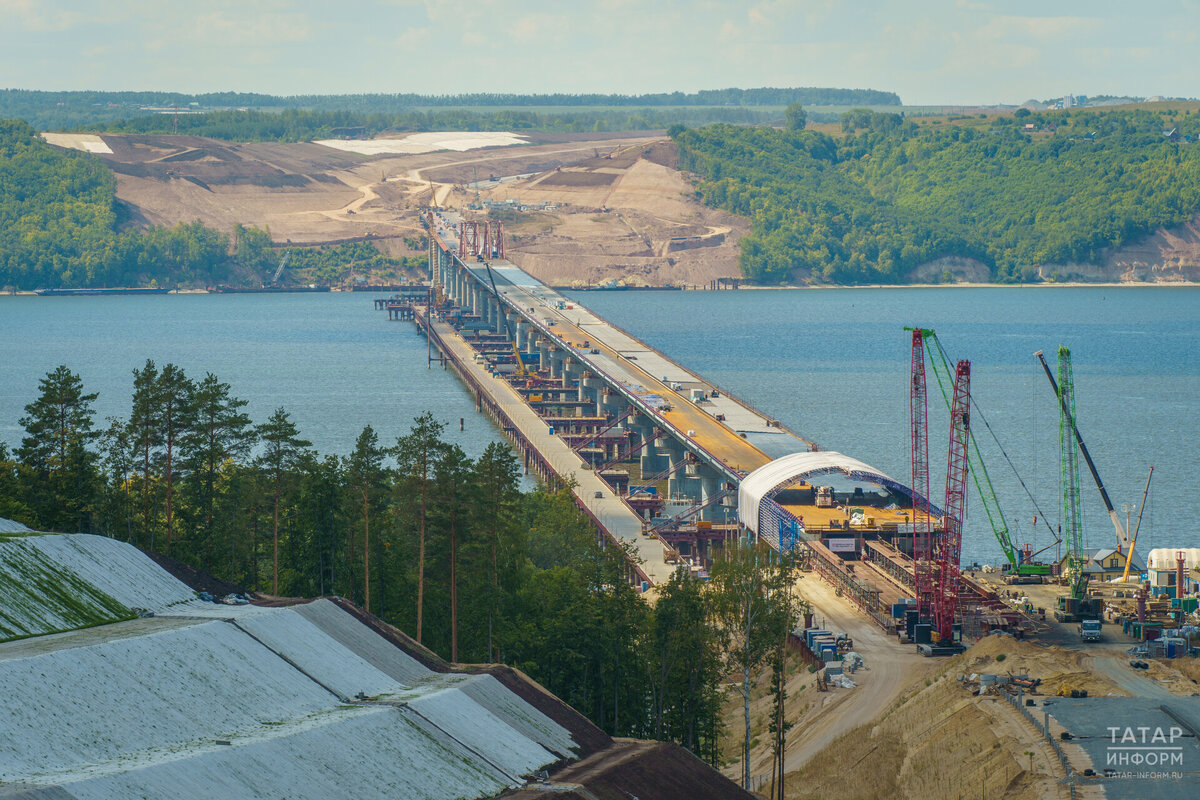 Самый масштабный проект, который реализуется в Татарстане, – строительство участка скоростной трассы М12 «Восток». Фото: © Владимир Васильев / «Татар-информ»